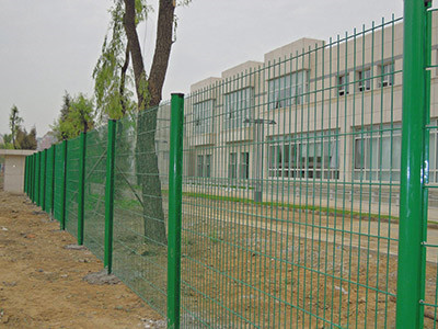 厂区护栏网-工厂护栏网图片价格-工厂厂区护栏网厂家-安平县万众丝网制品有限公司图片3