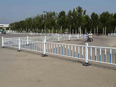 市政护栏网-城市道路护栏网图片价格-城市道路市政护栏网厂家-安平县万众丝网制品有限公司图片3